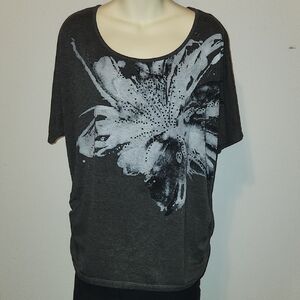 Agenda Women's Gray Floral Top with Black Sparkly Beads Size Large